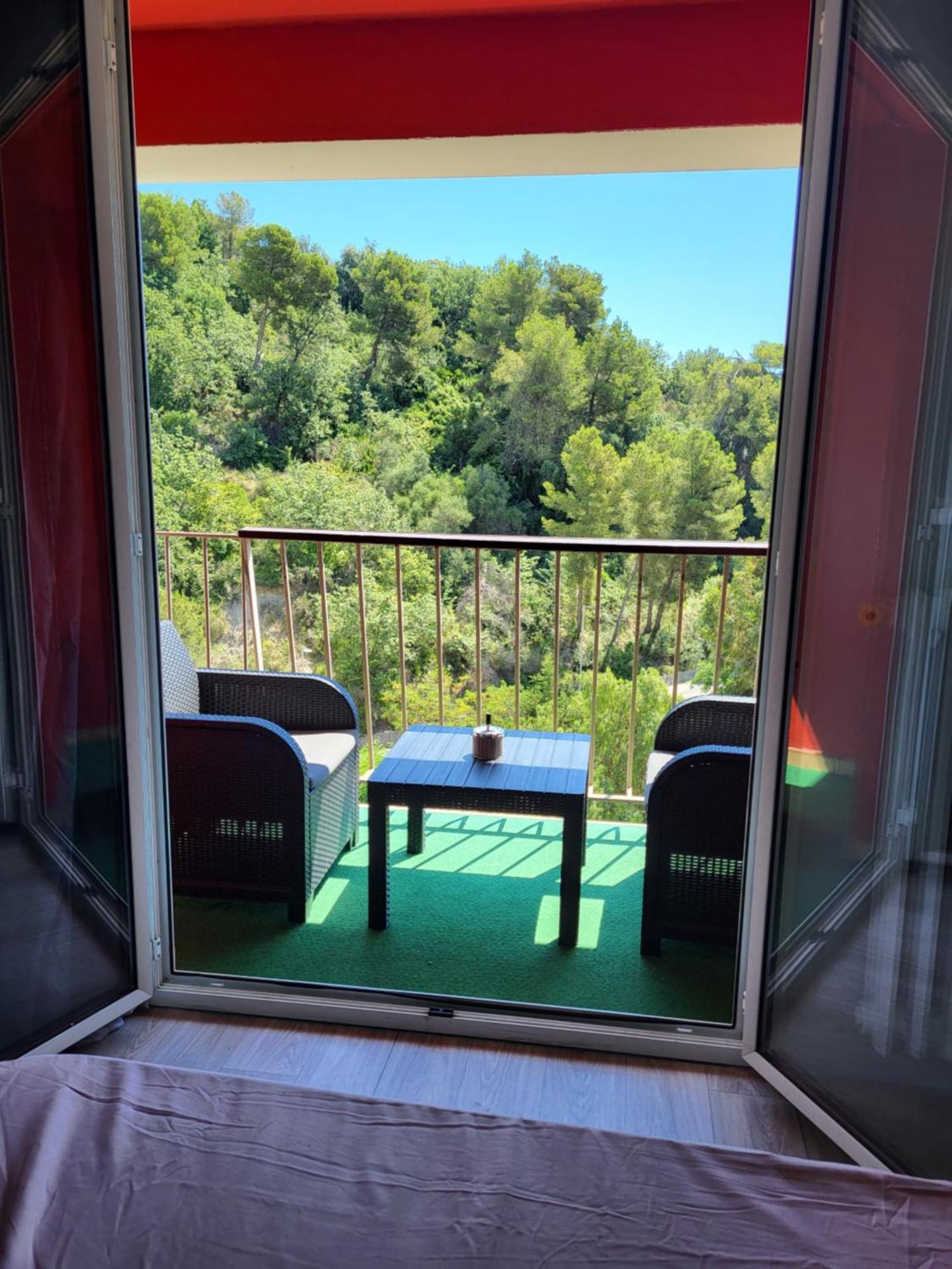 Private Room-2 In Hannana Apartment- 2 Min Walk To Tram 12 Min To Nice Train Station 15 Min To Massena Place Exterior photo